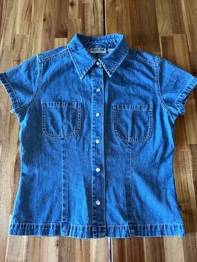 GAP Vintage Denim Short-Sleeve Button-Down Shirt